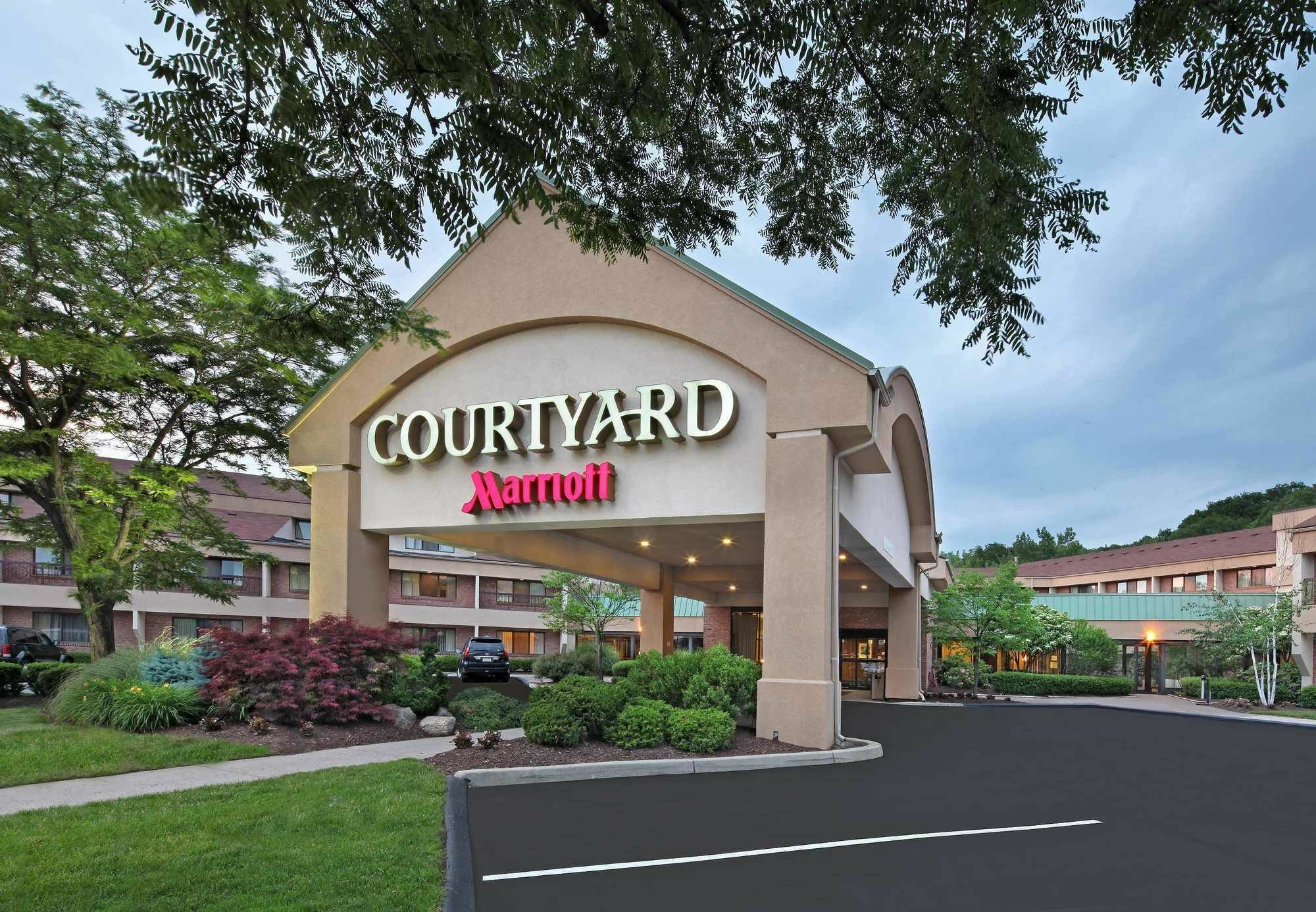 Courtyard Hartford Cromwell Hotell Exteriör bild